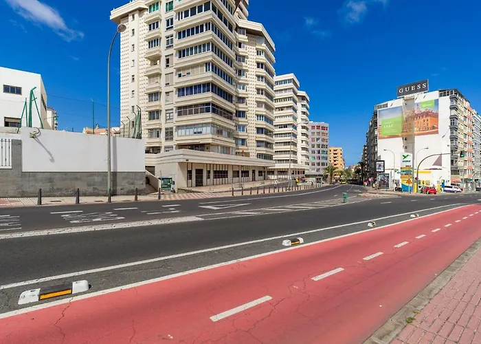 Bright Townhouse - Views - 5 Min Walk To The Beach