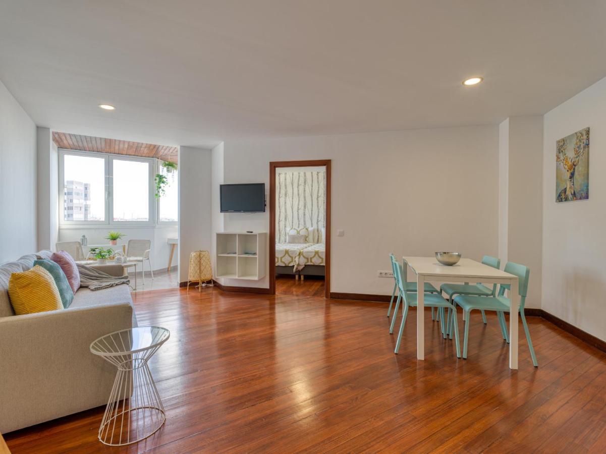 Apartament Bright Townhouse - Views - 5 Min Walk To The *